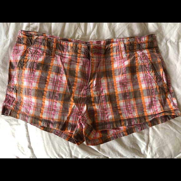 Plaid shorts - Picture 2 of 2